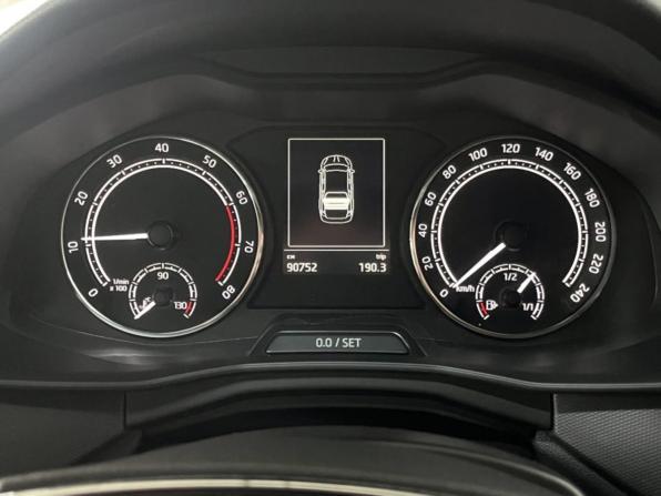 Skoda Rapid II с пробегом 2021 года, цена 1 585 000 рублей, 90750 км, лифтбек, Автокод Объявления