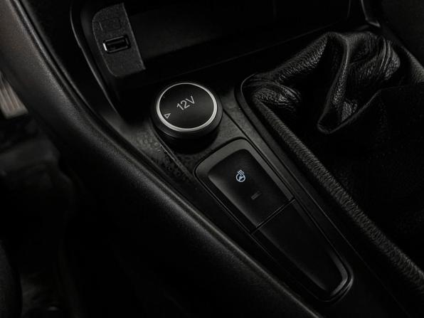 Ford Focus III Рестайлинг с пробегом 2016 года, цена 893 000 рублей, 145577 км, хэтчбек, Автокод Объявления