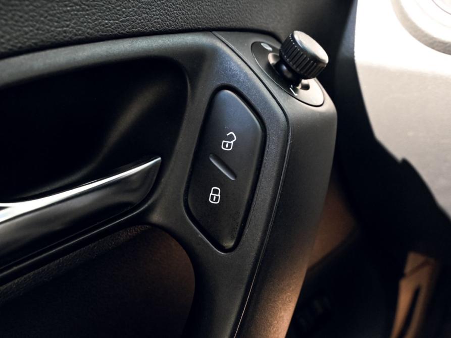 Volkswagen Polo V Рестайлинг Екатеринбург  - изображение 13