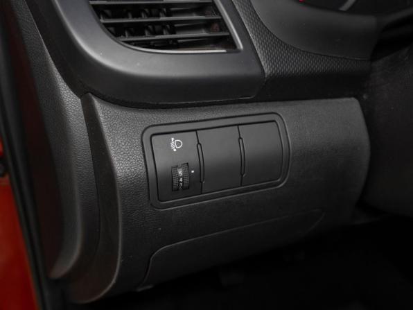 Hyundai Solaris I с пробегом 2012 года, цена 875 000 рублей, 83251 км, седан, Автокод Объявления