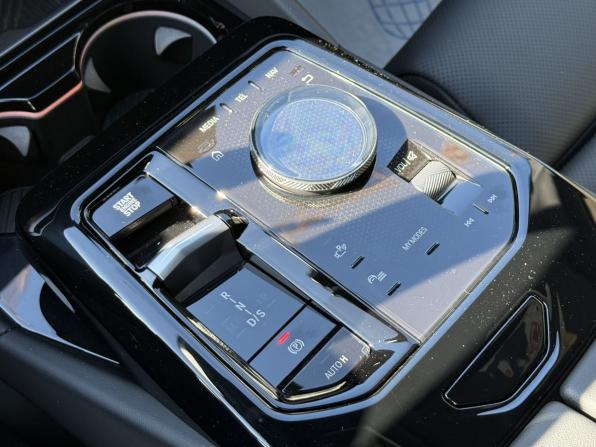 BMW 5 серии VIII (G60/G61/G68) с пробегом 2025 года, цена 9 350 000 рублей, 8833 км, универсал, Автокод Объявления