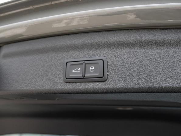 Audi Q3 II (F3) с пробегом 2025 года, цена 4 950 000 рублей, 42 км, внедорожник, Автокод Объявления