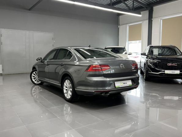Volkswagen Passat B8 с пробегом 2015 года, цена 1 620 000 рублей, 234429 км, седан, Автокод Объявления