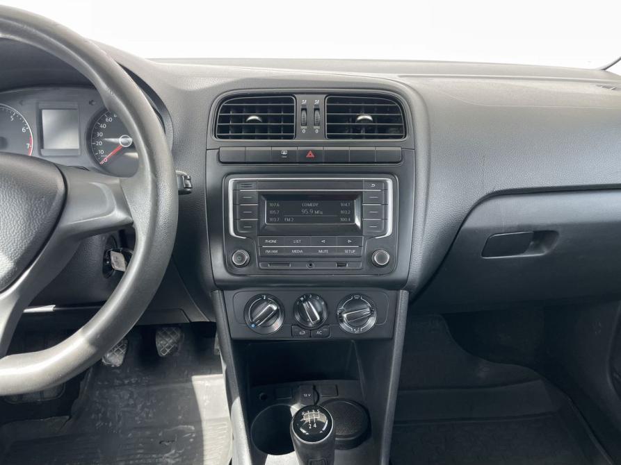 Volkswagen Polo V Рестайлинг Екатеринбург  - изображение 17