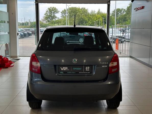 Skoda Fabia II Рестайлинг с пробегом 2012 года, цена 795 000 рублей, 81458 км, хэтчбек, Автокод Объявления