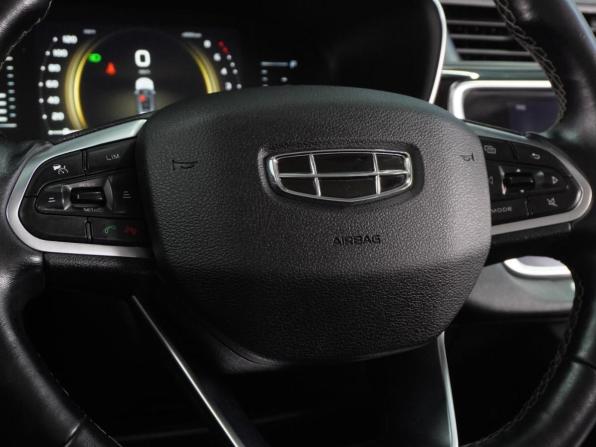 Geely Atlas Pro с пробегом 2023 года, цена 1 949 000 рублей, 97768 км, внедорожник, Автокод Объявления