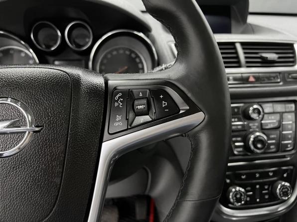 Opel Mokka I с пробегом 2013 года, цена 925 000 рублей, 207741 км, внедорожник, Автокод Объявления