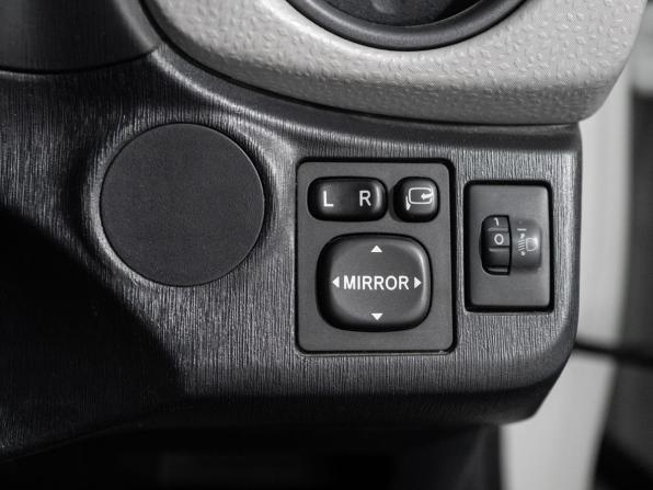 Toyota Vitz III (XP130) с пробегом 2013 года, цена 625 000 рублей, 178714 км, хэтчбек, Автокод Объявления