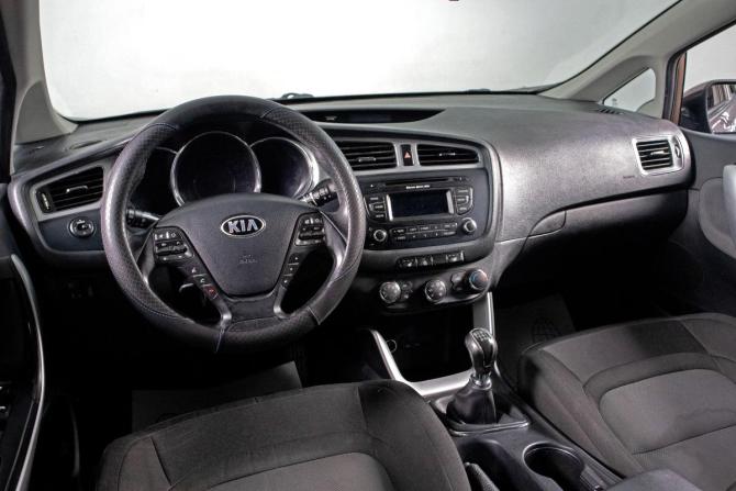 Kia Ceed II с пробегом 2012 года, цена 1 149 000 рублей, 142800 км, хэтчбек, Автокод Объявления