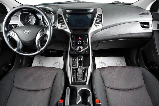Hyundai Elantra V (MD) Рестайлинг с пробегом 2015 года, цена 959 000 рублей, 282000 км, седан, Автокод Объявления