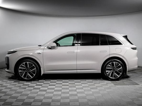 Li Auto (Lixiang) L6 с пробегом 2024 года, цена 5 380 000 рублей, 34000 км, внедорожник, Автокод Объявления