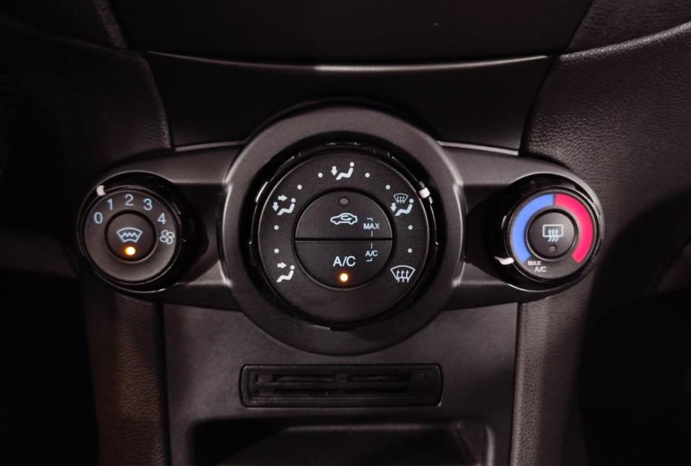 Ford Fiesta Mk6 Рестайлинг Саратов  - изображение 17