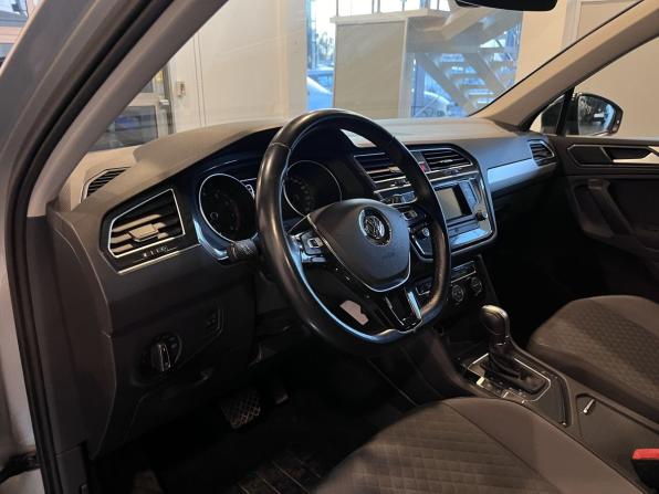 Volkswagen Tiguan II с пробегом 2017 года, цена 2 346 000 рублей, 69900 км, внедорожник, Автокод Объявления