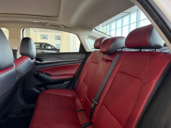 Changan Eado Plus с пробегом 2023 года, цена 1 459 900 рублей, 66000 км, седан, Автокод Объявления