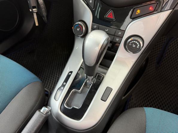 Chevrolet Cruze I Рестайлинг с пробегом 2013 года, цена 870 000 рублей, 175737 км, седан, Автокод Объявления