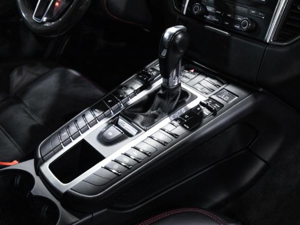 Porsche Macan I с пробегом 2016 года, цена 4 750 000 рублей, 81059 км, внедорожник, Автокод Объявления
