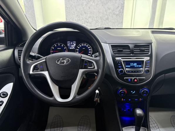 Hyundai Solaris I Рестайлинг с пробегом 2016 года, цена 899 000 рублей, 182467 км, седан, Автокод Объявления