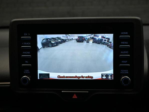 Toyota Yaris IV с пробегом 2021 года, цена 1 250 000 рублей, 94753 км, хэтчбек, Автокод Объявления