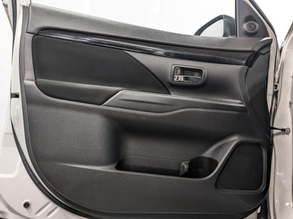 Mitsubishi Outlander III Рестайлинг 3 с пробегом 2021 года, цена 2 650 000 рублей, 76045 км, внедорожник, Автокод Объявления