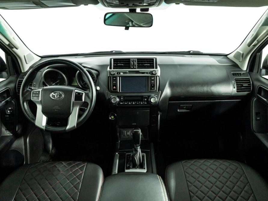 Toyota Land Cruiser Prado 150 Series Рестайлинг 1 Санкт-Петербург  - изображение 14