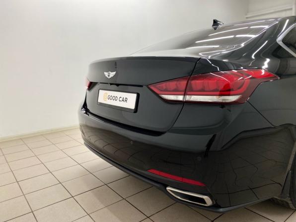 Hyundai Genesis II с пробегом 2015 года, цена 1 980 000 рублей, 188763 км, седан, Автокод Объявления
