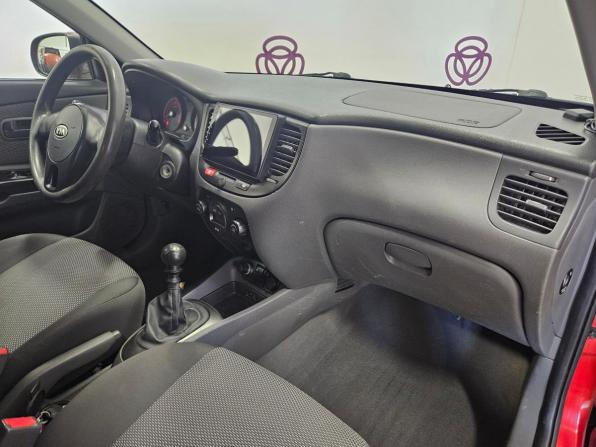 Kia Rio II Рестайлинг с пробегом 2011 года, цена 455 000 рублей, 219388 км, хэтчбек, Автокод Объявления