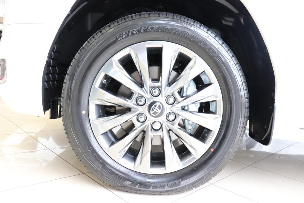 Toyota Land Cruiser 300 Series Иркутск  - изображение 6