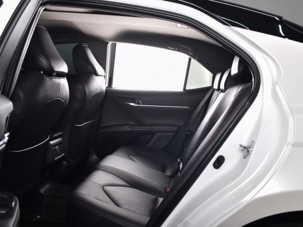 Toyota Camry VIII (XV70) Рестайлинг с пробегом 2021 года, цена 3 599 995 рублей, 47438 км, седан, Автокод Объявления