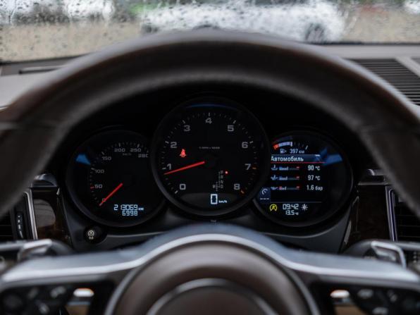 Porsche Macan I с пробегом 2016 года, цена 2 999 000 рублей, 213069 км, внедорожник, Автокод Объявления