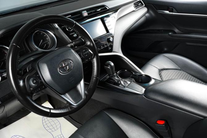 Toyota Camry VIII (XV70) с пробегом 2019 года, цена 2 499 000 рублей, 104700 км, седан, Автокод Объявления
