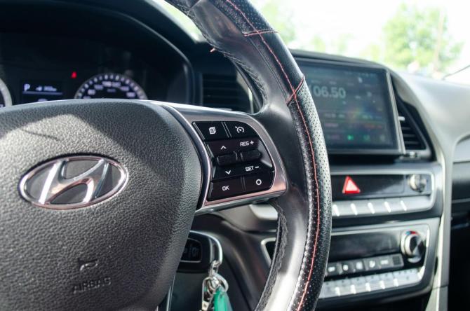 Hyundai Sonata VII (LF) Рестайлинг с пробегом 2017 года, цена 1 450 000 рублей, 180000 км, седан, Автокод Объявления