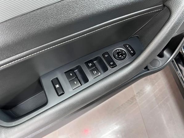 Hyundai Sonata VII (LF) Рестайлинг с пробегом 2017 года, цена 1 695 000 рублей, 168208 км, седан, Автокод Объявления