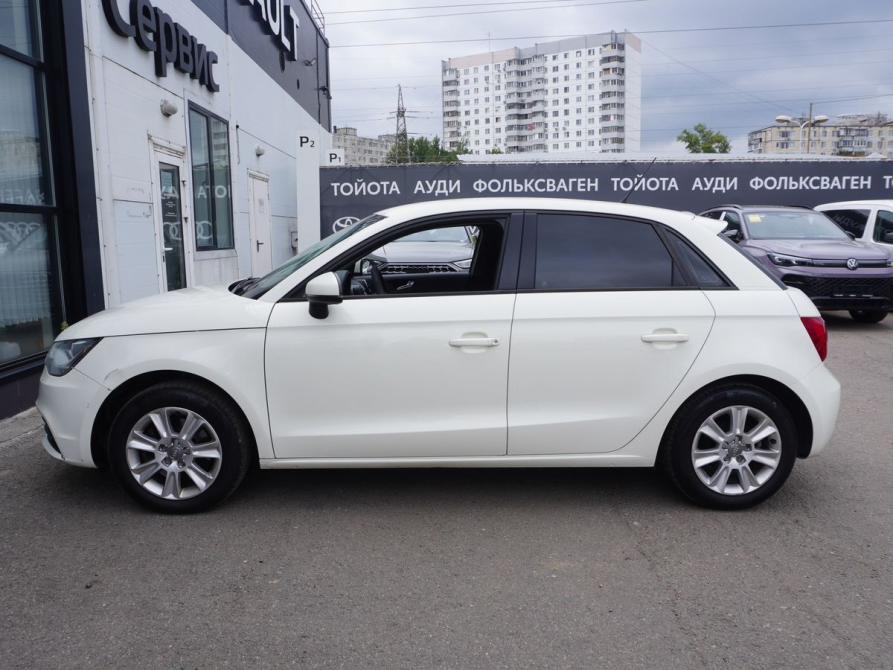 Audi A1 I (8X) Москва  - изображение 8