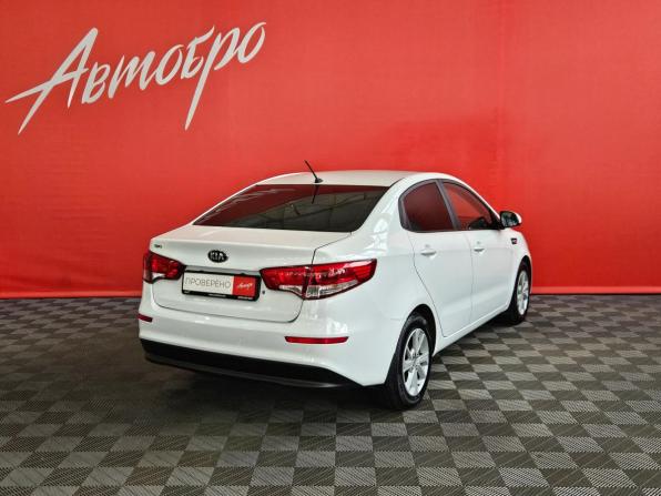 Kia Rio III Рестайлинг с пробегом 2016 года, цена 1 049 000 рублей, 135822 км, седан, Автокод Объявления
