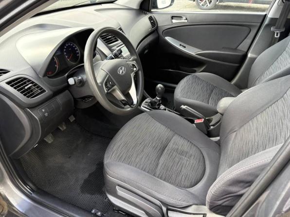 Hyundai Solaris I Рестайлинг с пробегом 2015 года, цена 730 000 рублей, 209000 км, седан, Автокод Объявления