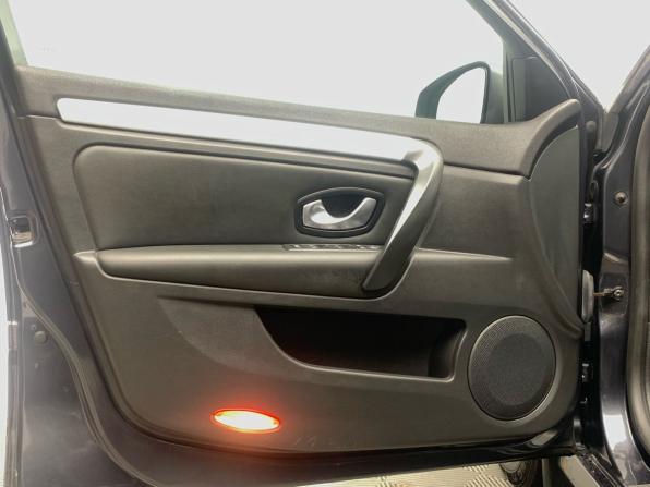 Renault Laguna III с пробегом 2008 года, цена 750 000 рублей, 140282 км, лифтбек, Автокод Объявления