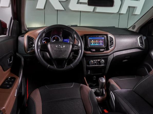 Lada (ВАЗ) XRAY I с пробегом 2017 года, цена 899 000 рублей, 135994 км, хэтчбек, Автокод Объявления