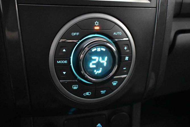 Chevrolet TrailBlazer II с пробегом 2014 года, цена 1 580 000 рублей, 135733 км, внедорожник, Автокод Объявления