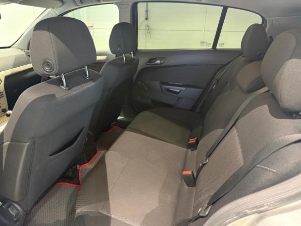 Opel Astra H Рестайлинг с пробегом 2008 года, цена 385 000 рублей, 150000 км, хэтчбек, Автокод Объявления