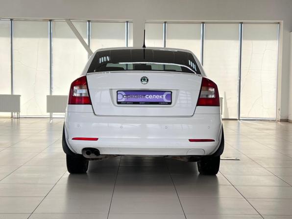 Skoda Octavia II (A5) Рестайлинг с пробегом 2011 года, цена 994 000 рублей, 183444 км, лифтбек, Автокод Объявления