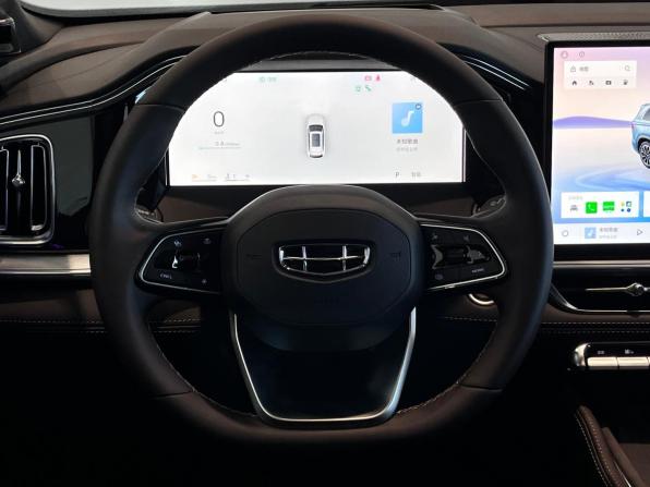 Geely Monjaro I Рестайлинг 2 с пробегом 2026 года, цена 4 399 000 рублей, 16 км, внедорожник, Автокод Объявления
