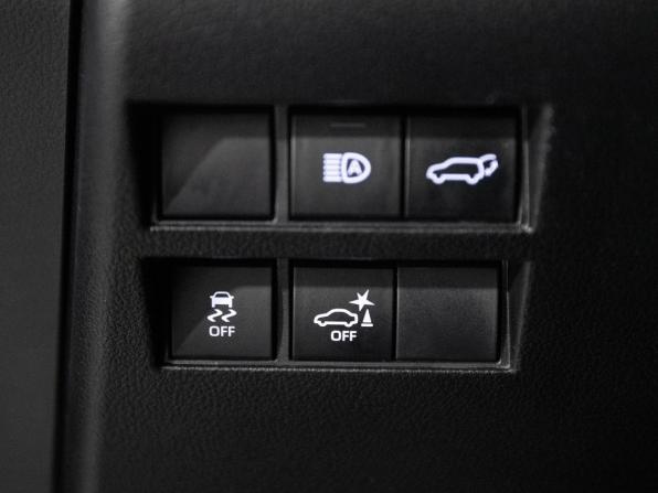 Toyota Land Cruiser 300 Series с пробегом 2021 года, цена 10 070 000 рублей, 155052 км, внедорожник, Автокод Объявления