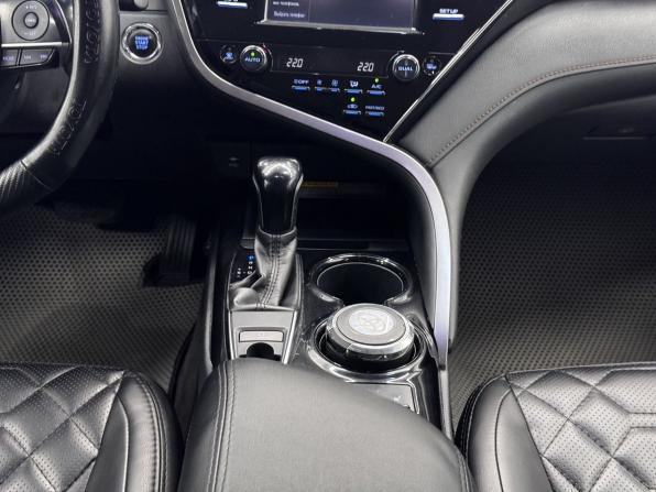 Toyota Camry VIII (XV70) с пробегом 2019 года, цена 2 320 000 рублей, 142561 км, седан, Автокод Объявления