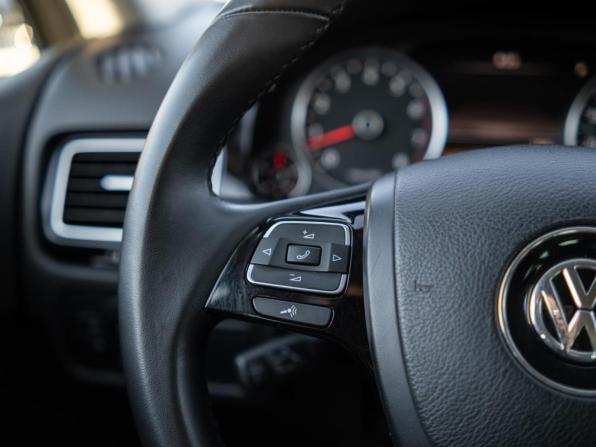 Volkswagen Touareg II с пробегом 2014 года, цена 1 920 000 рублей, 198311 км, внедорожник, Автокод Объявления