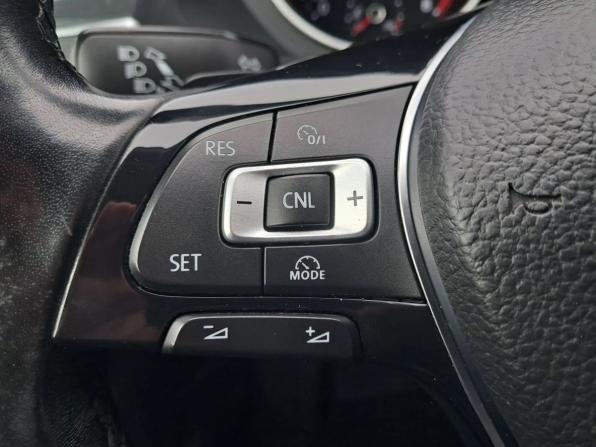 Volkswagen Tiguan II с пробегом 2017 года, цена 1 700 000 рублей, 215450 км, внедорожник, Автокод Объявления