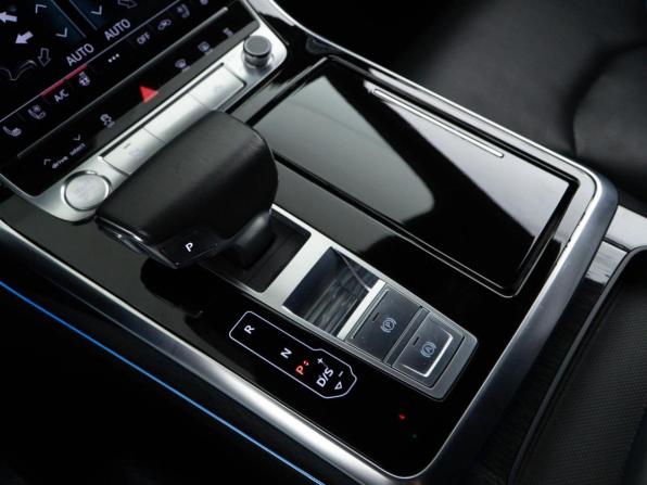 Audi Q8 I (4M) с пробегом 2019 года, цена 7 877 077 рублей, 64800 км, внедорожник, Автокод Объявления