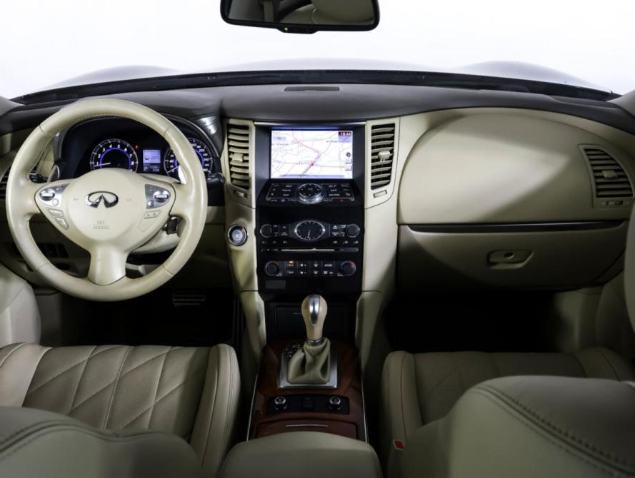 Infiniti QX70 Москва  - изображение 13