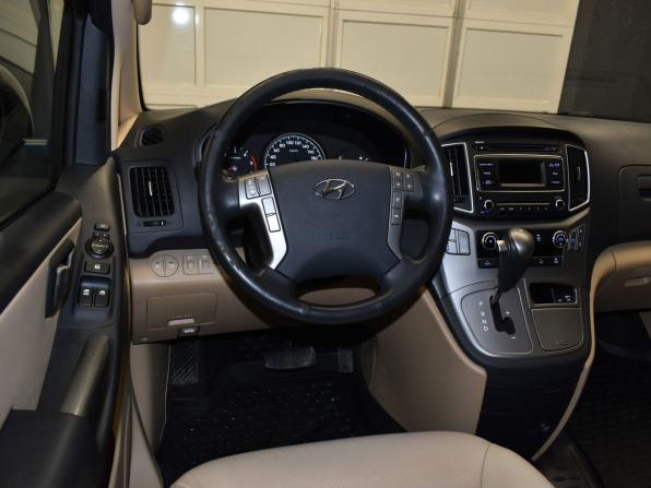 Hyundai H-1 II Рестайлинг 2 с пробегом 2019 года, цена 3 150 000 рублей, 114688 км, минивэн, Автокод Объявления