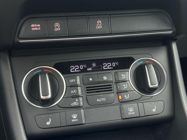 Audi Q3 I (8U) Рестайлинг с пробегом 2017 года, цена 2 570 000 рублей, 146115 км, внедорожник, Автокод Объявления