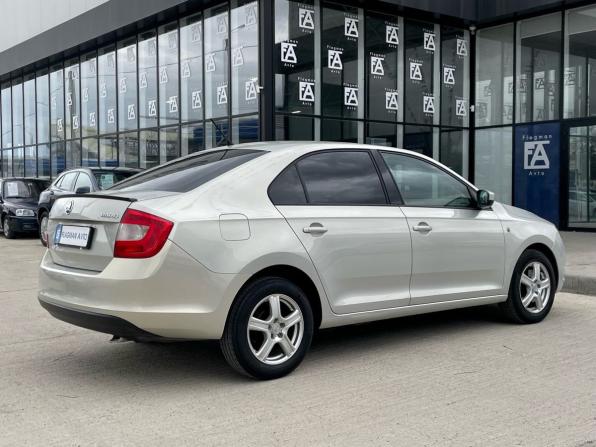 Skoda Rapid I с пробегом 2015 года, цена 1 050 000 рублей, 191000 км, лифтбек, Автокод Объявления